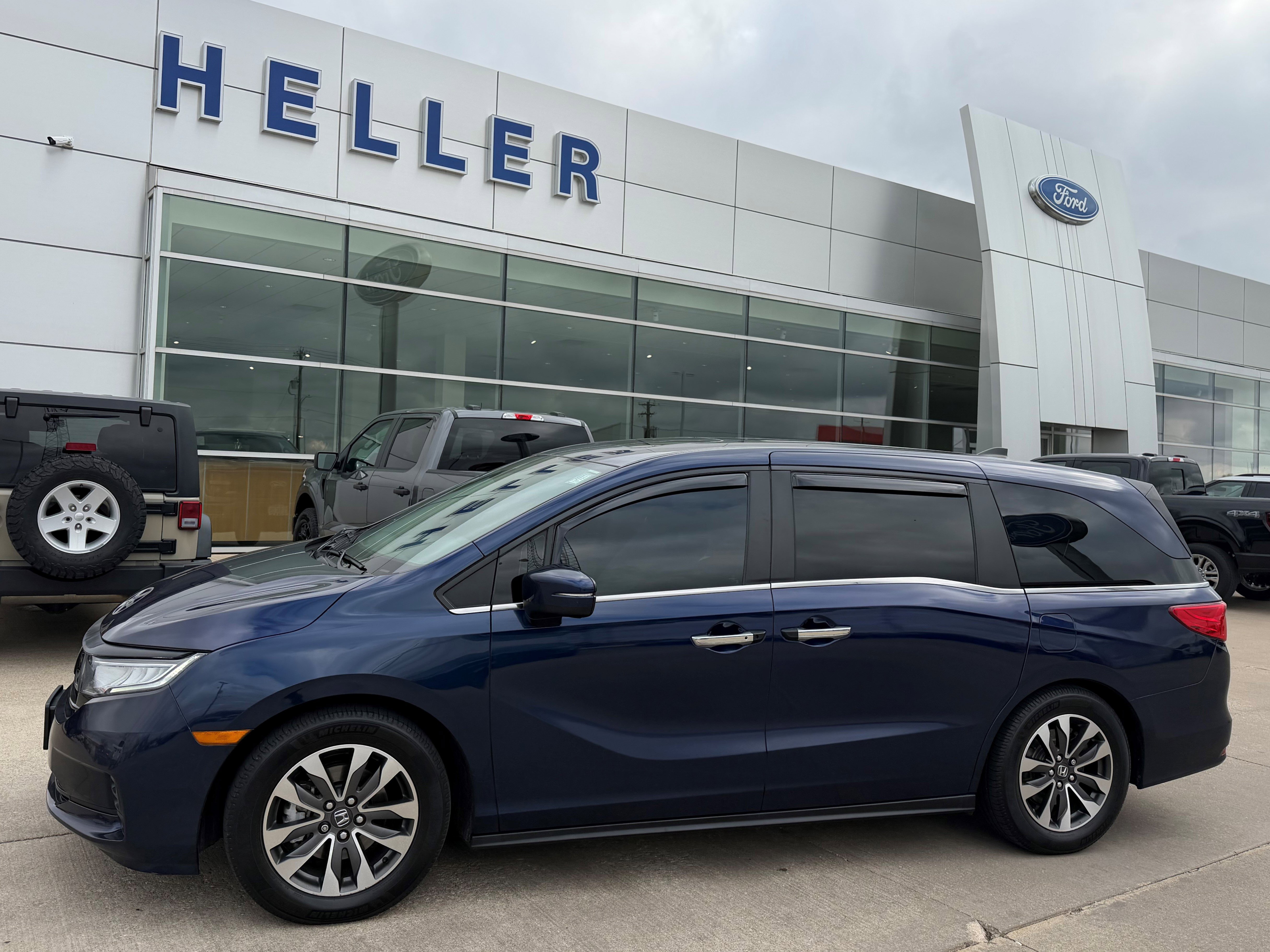 Used 2021 Honda Odyssey EX-L image 3