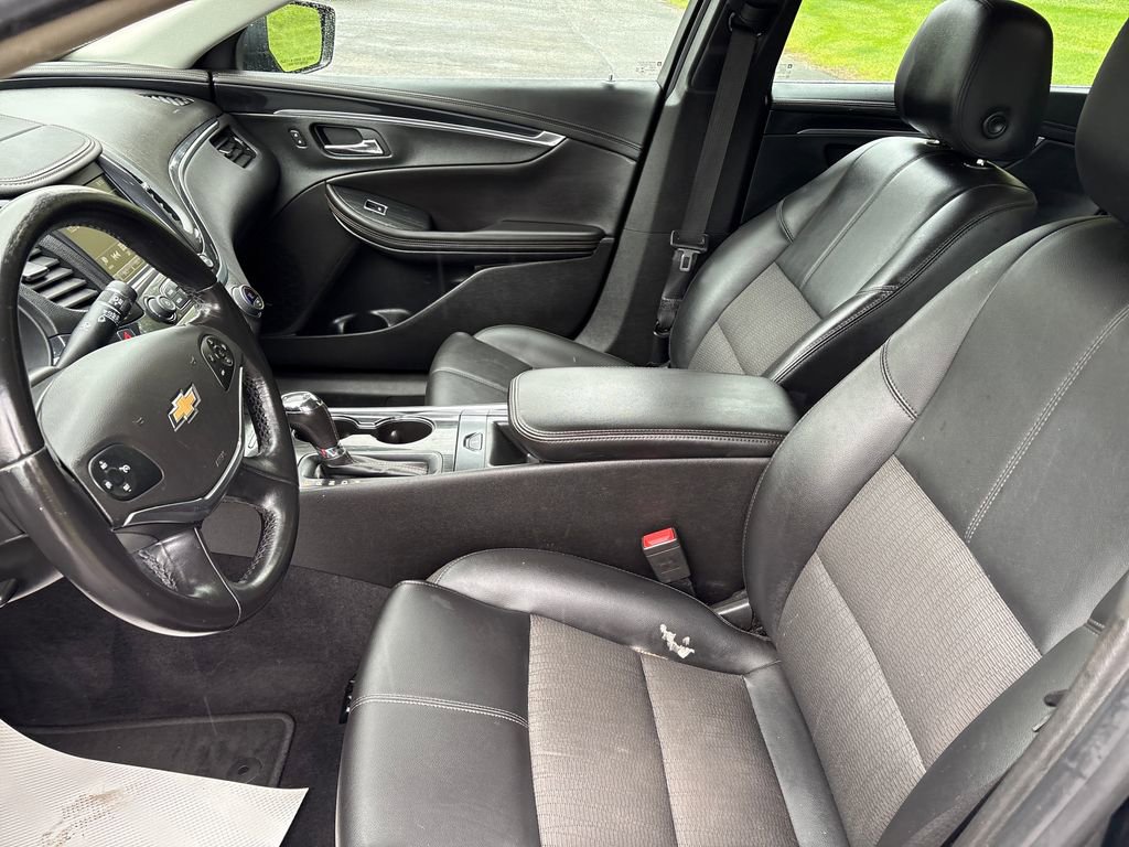 Used 2018 Chevrolet Impala LT FWD image 9