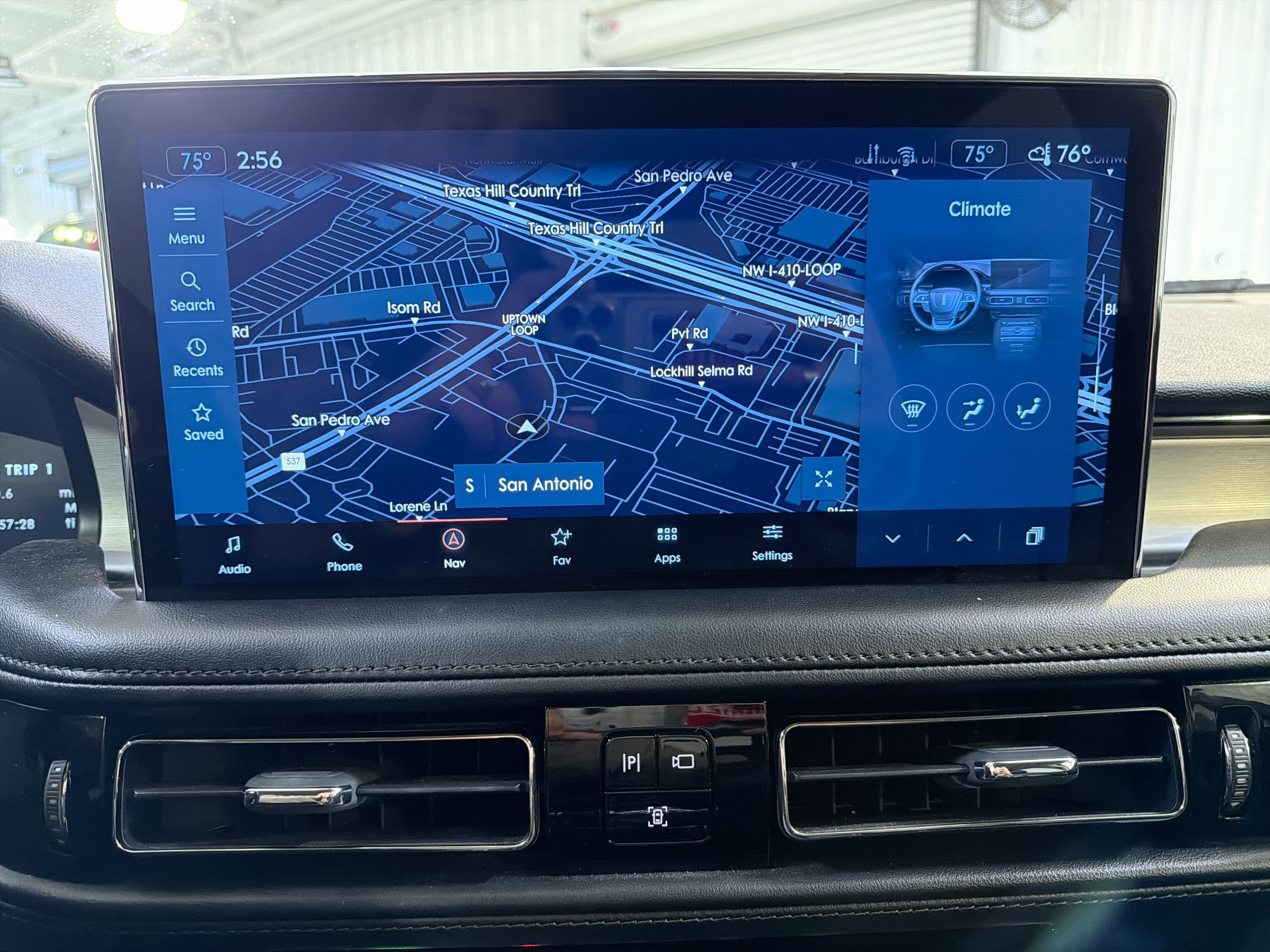 Used 2023 Lincoln Nautilus FWD w/ Premium Package image 19