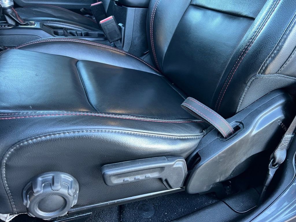 Used 2021 Jeep Gladiator Rubicon w/ Dual Top Group image 25