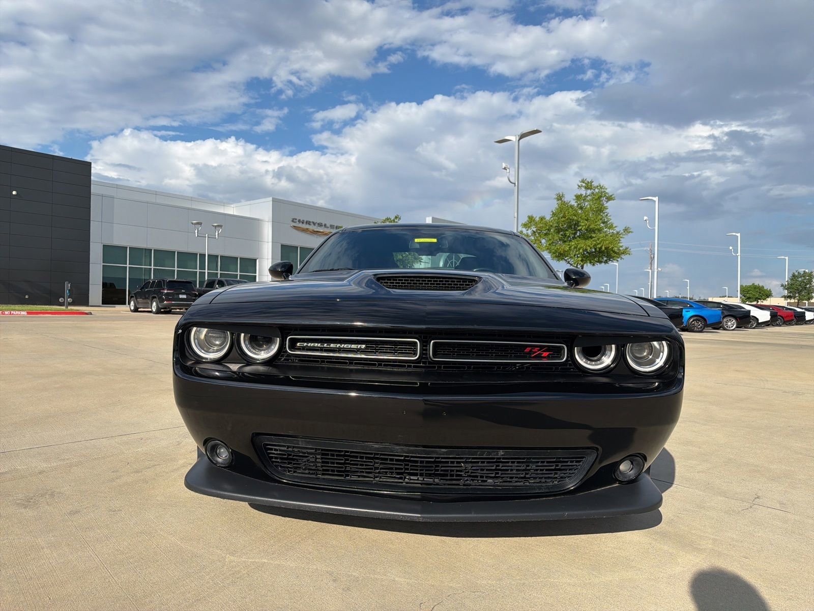 Used 2022 Dodge Challenger R/T RWD image 8