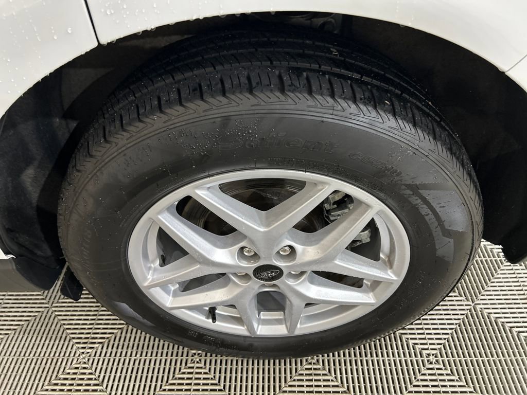 Used 2024 Ford Edge SEL image 10