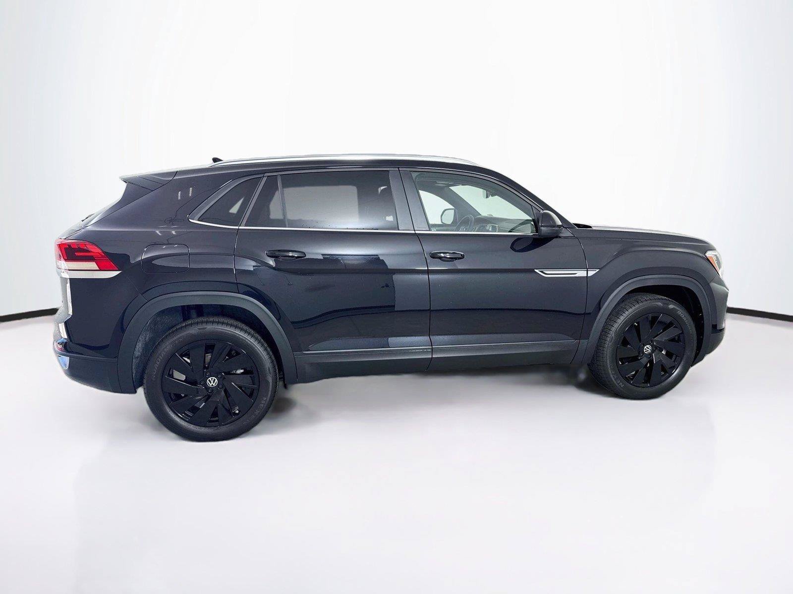 New 2026 Volkswagen Atlas Cross Sport SE AWD/4WD image 8