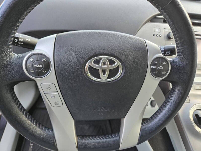 Used 2014 Toyota Prius Four FWD image 16