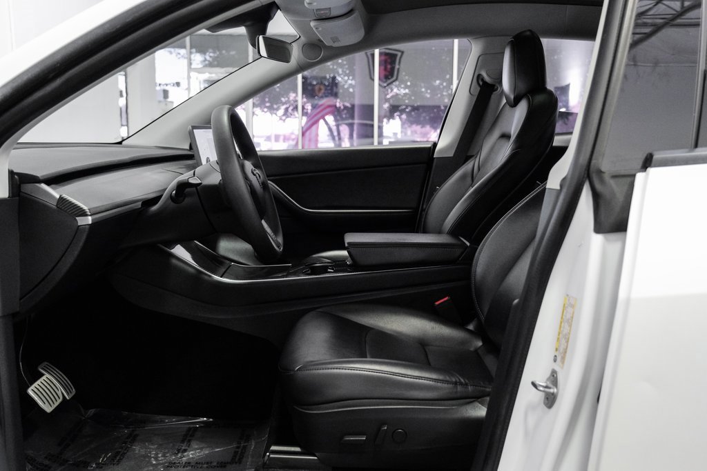 Used 2020 Tesla Model Y Performance image 4