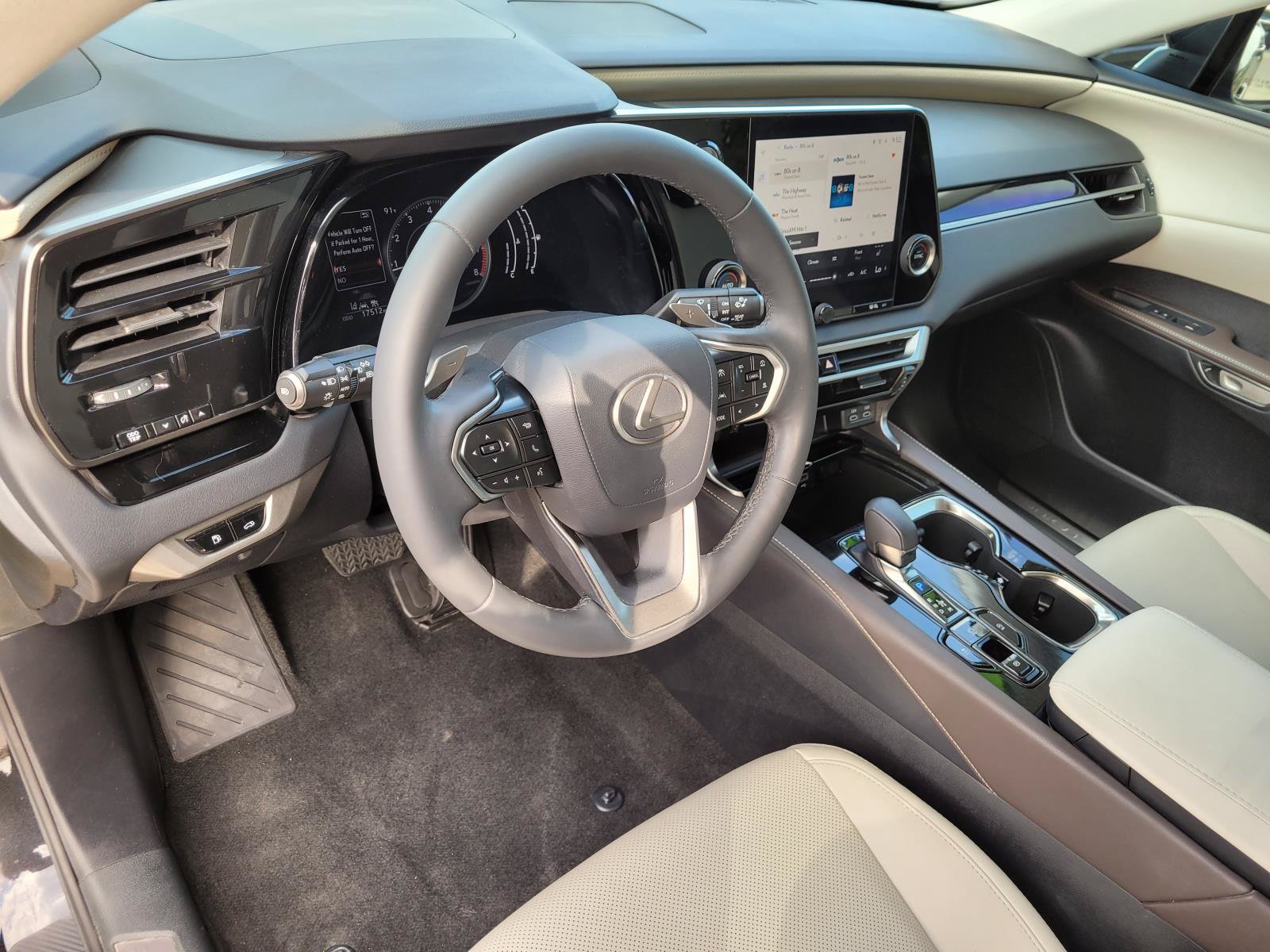 Used 2023 Lexus RX 350 FWD image 27