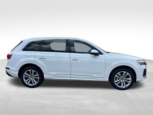 Used 2025 Audi Q7 3.0T Premium Plus AWD/4WD image 2