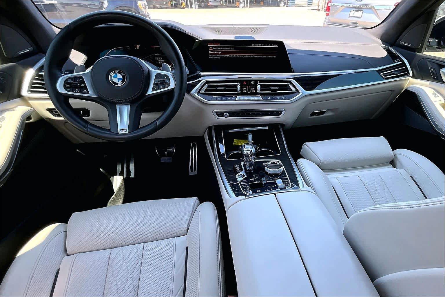 Used 2020 BMW X7 xDrive40i w/ M Sport Package AWD/4WD image 16