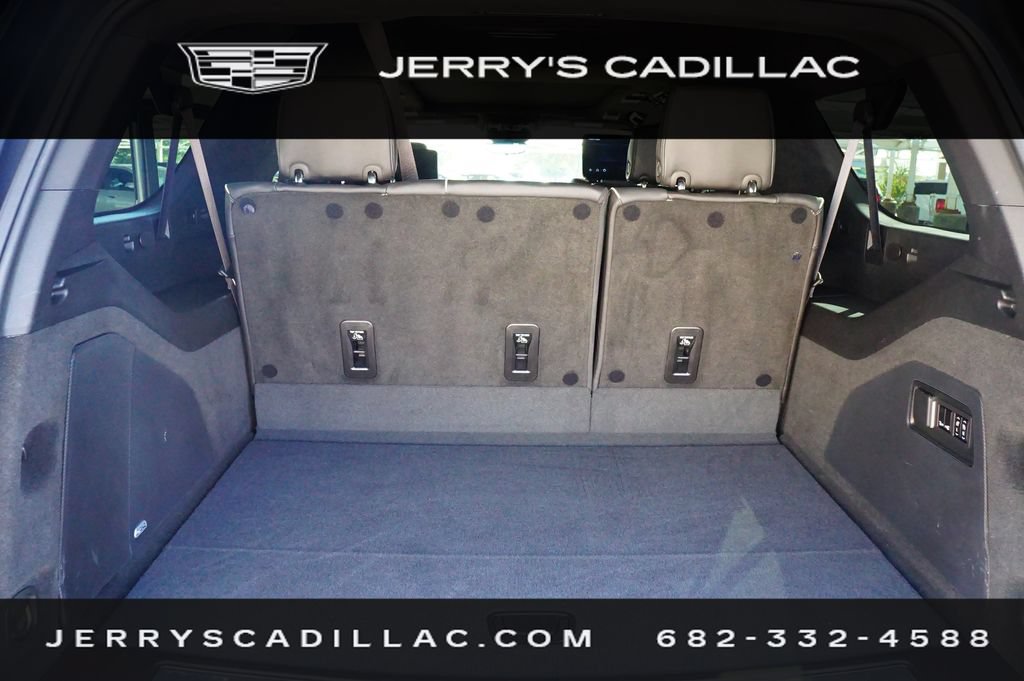 Used 2024 Cadillac Escalade ESV V AWD/4WD image 25