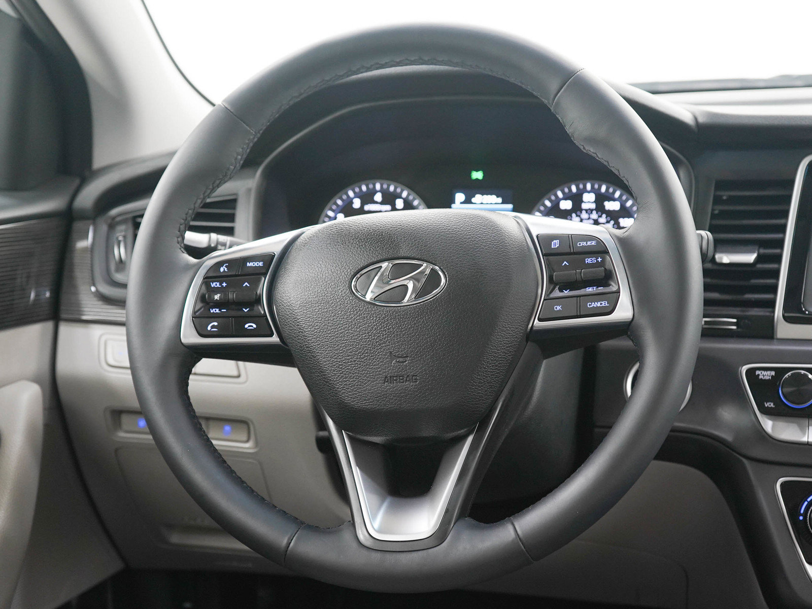 Used 2018 Hyundai Sonata Limited w/ Cargo Package FWD image 15