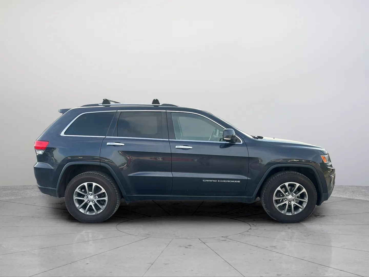 Used 2014 Jeep Grand Cherokee Limited AWD/4WD image 14