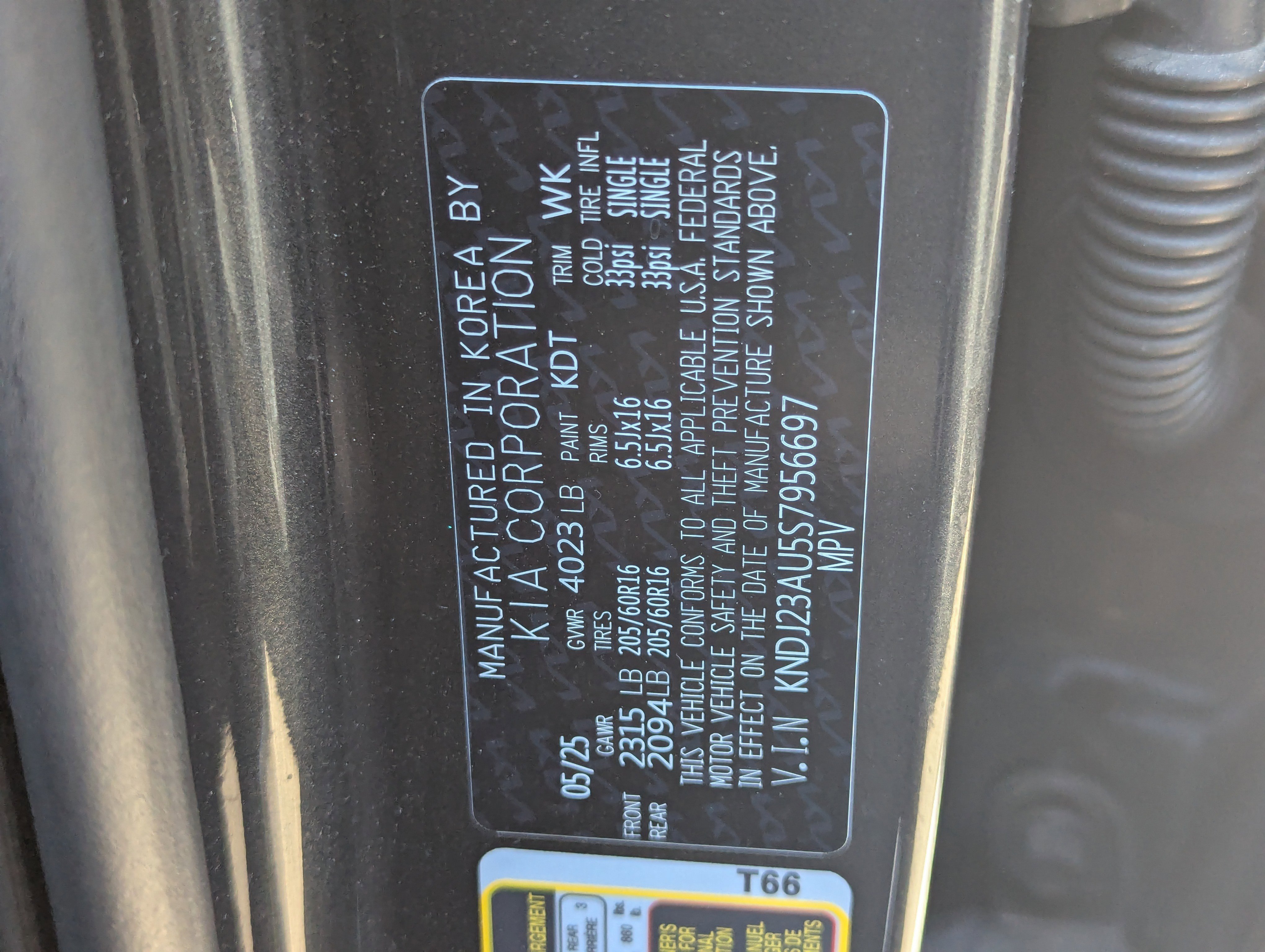 Certified 2025 Kia Soul LX w/ LX Technology Package image 32