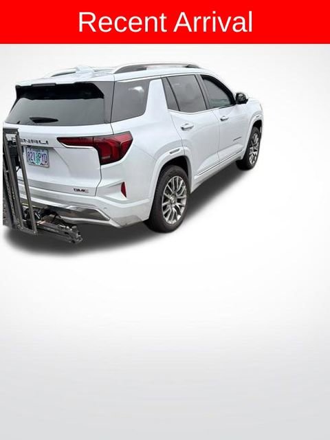 Used 2026 GMC Terrain Denali w/ LPO, Floor Liner Package image 5