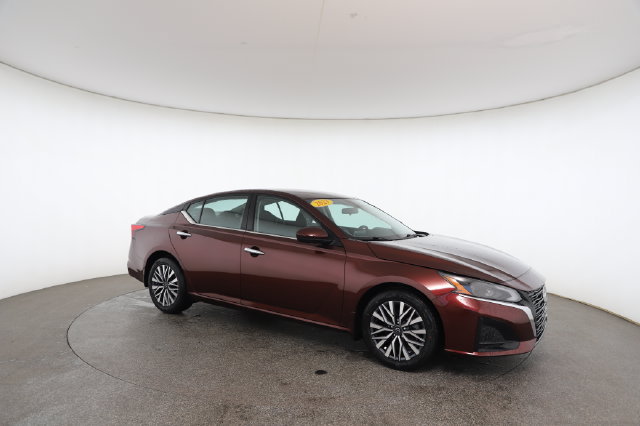Used 2023 Nissan Altima 2.5 SV FWD image 26