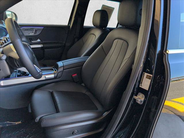 New 2025 Mercedes-Benz GLB 250 image 4