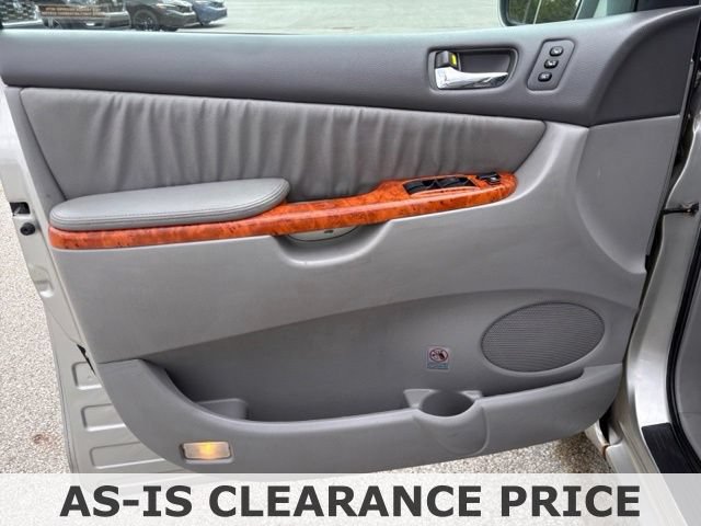 Used 2009 Toyota Sienna XLE Limited FWD image 19