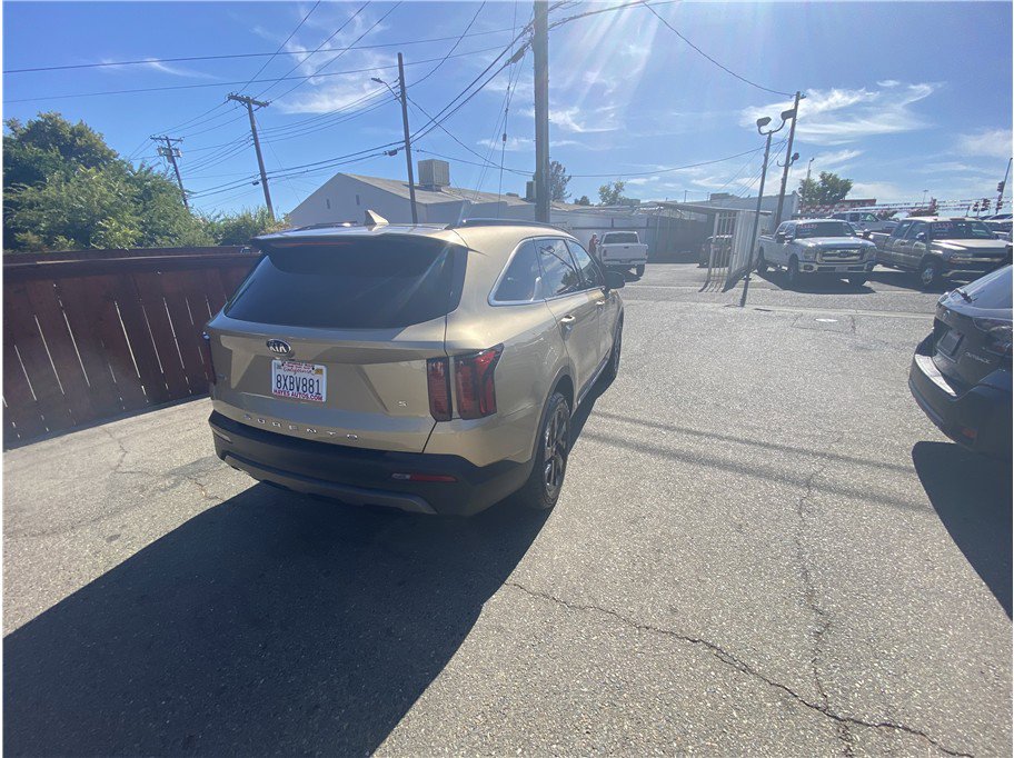 Used 2021 Kia Sorento S w/ Panoramic Sunroof Package image 7