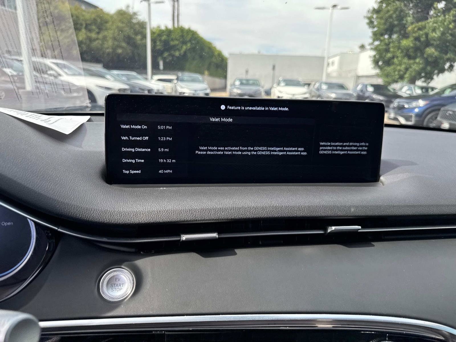 Used 2025 Genesis Electrified GV70 image 14