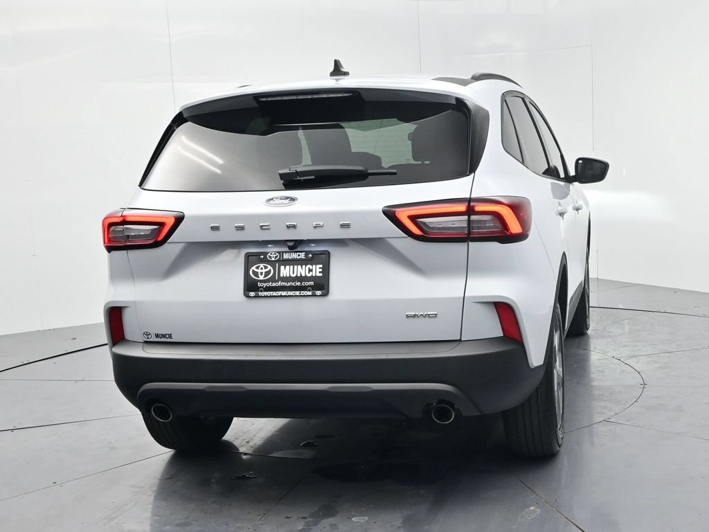 Used 2025 Ford Escape ST-Line AWD/4WD image 7