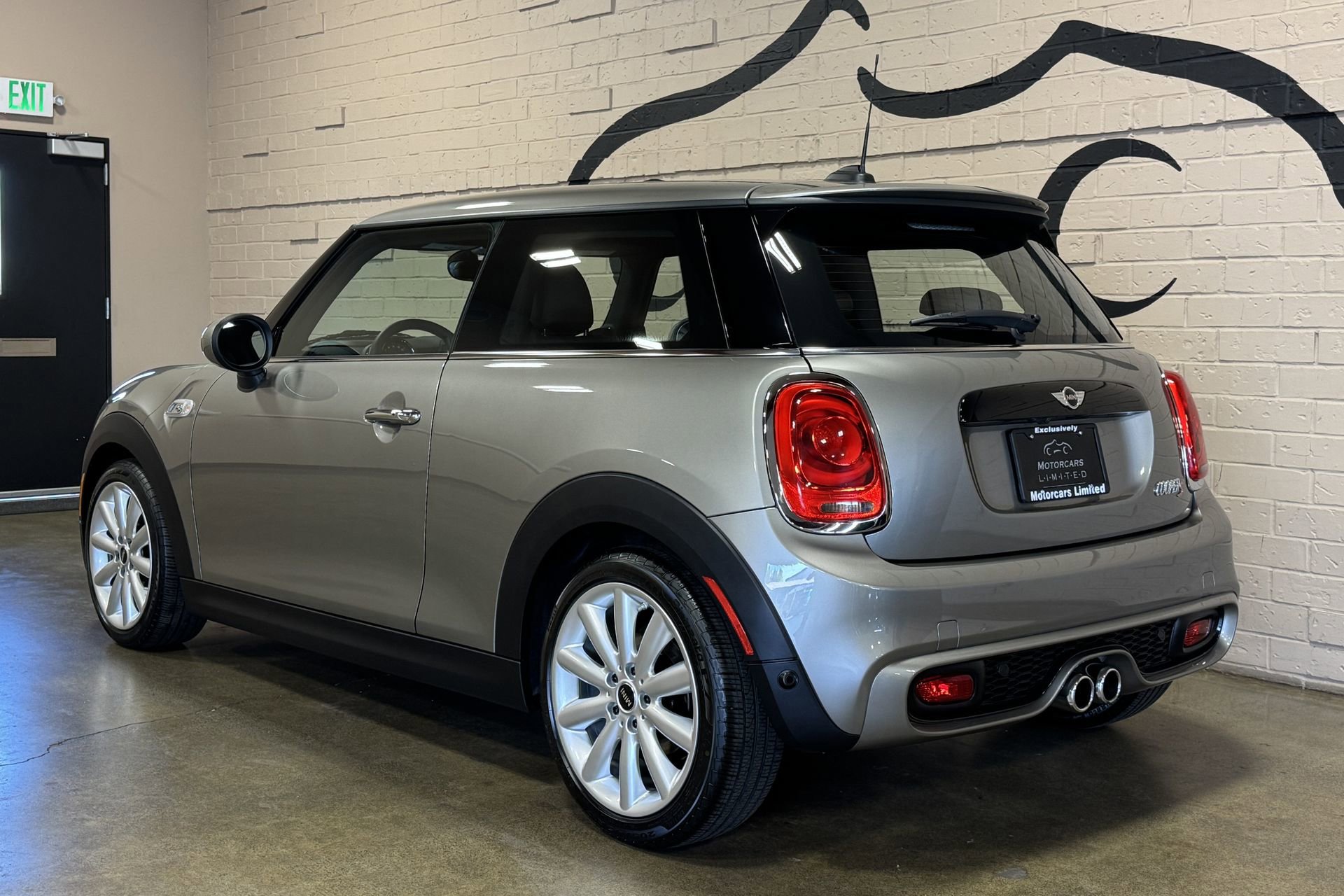 Used 2017 MINI Cooper S FWD image 8