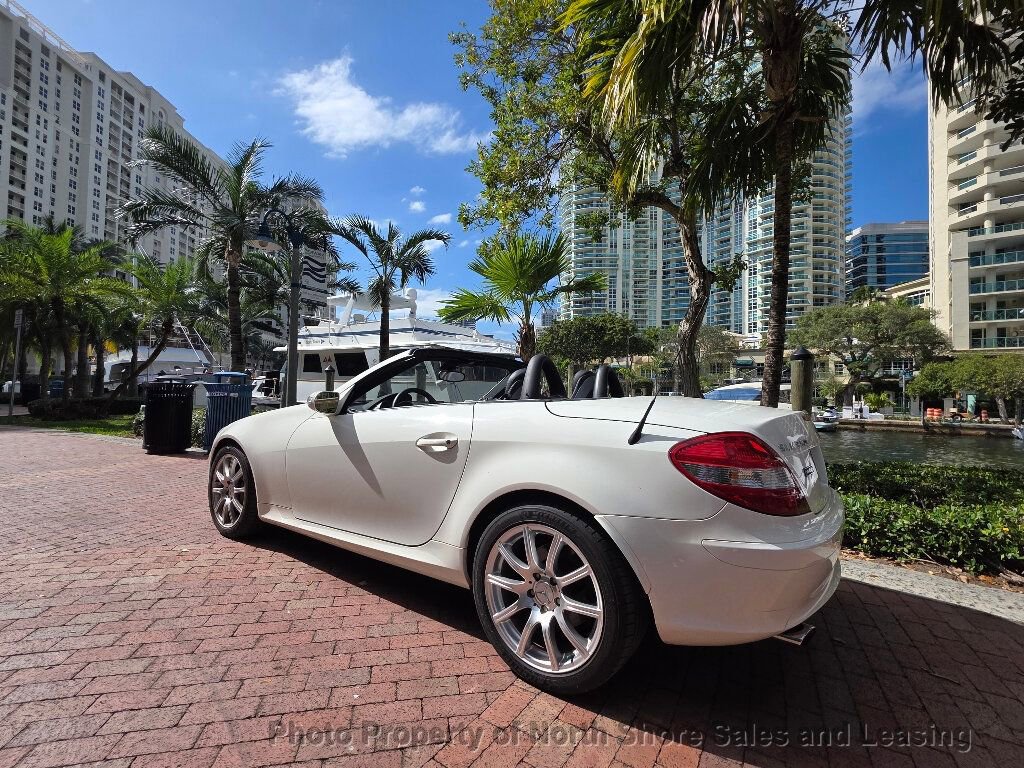 Used 2005 Mercedes-Benz SLK 350 Movie Star image 7