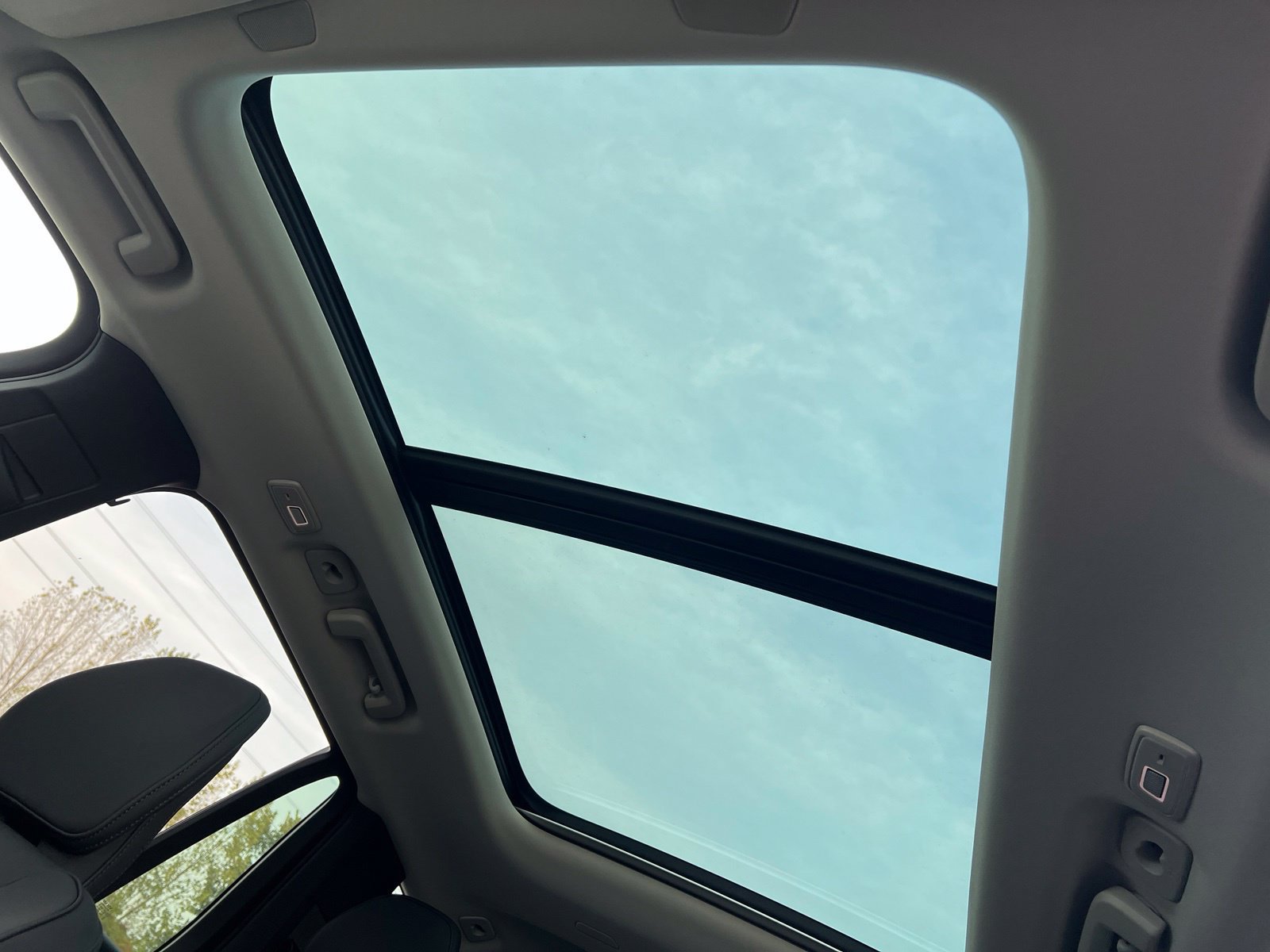 New 2027 Volvo XC90 B6 Plus AWD/4WD image 40