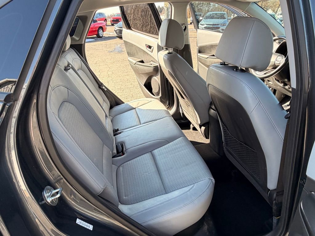 Used 2021 Hyundai Kona Limited image 33