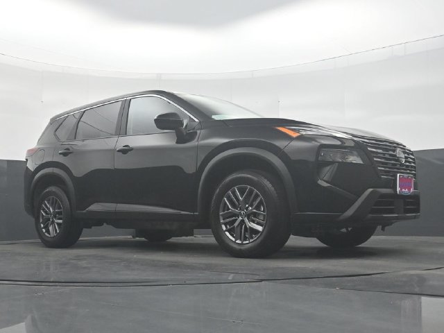 Used 2026 Nissan Rogue SV FWD image 26