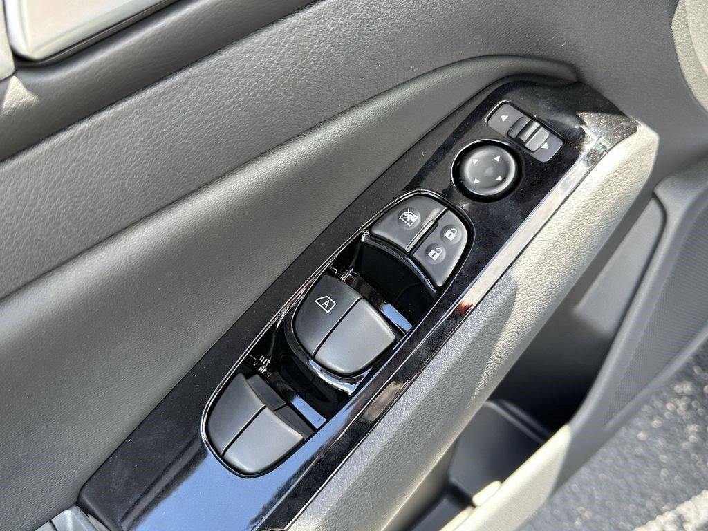 Certified 2025 Nissan Altima 2.5 SL FWD image 21