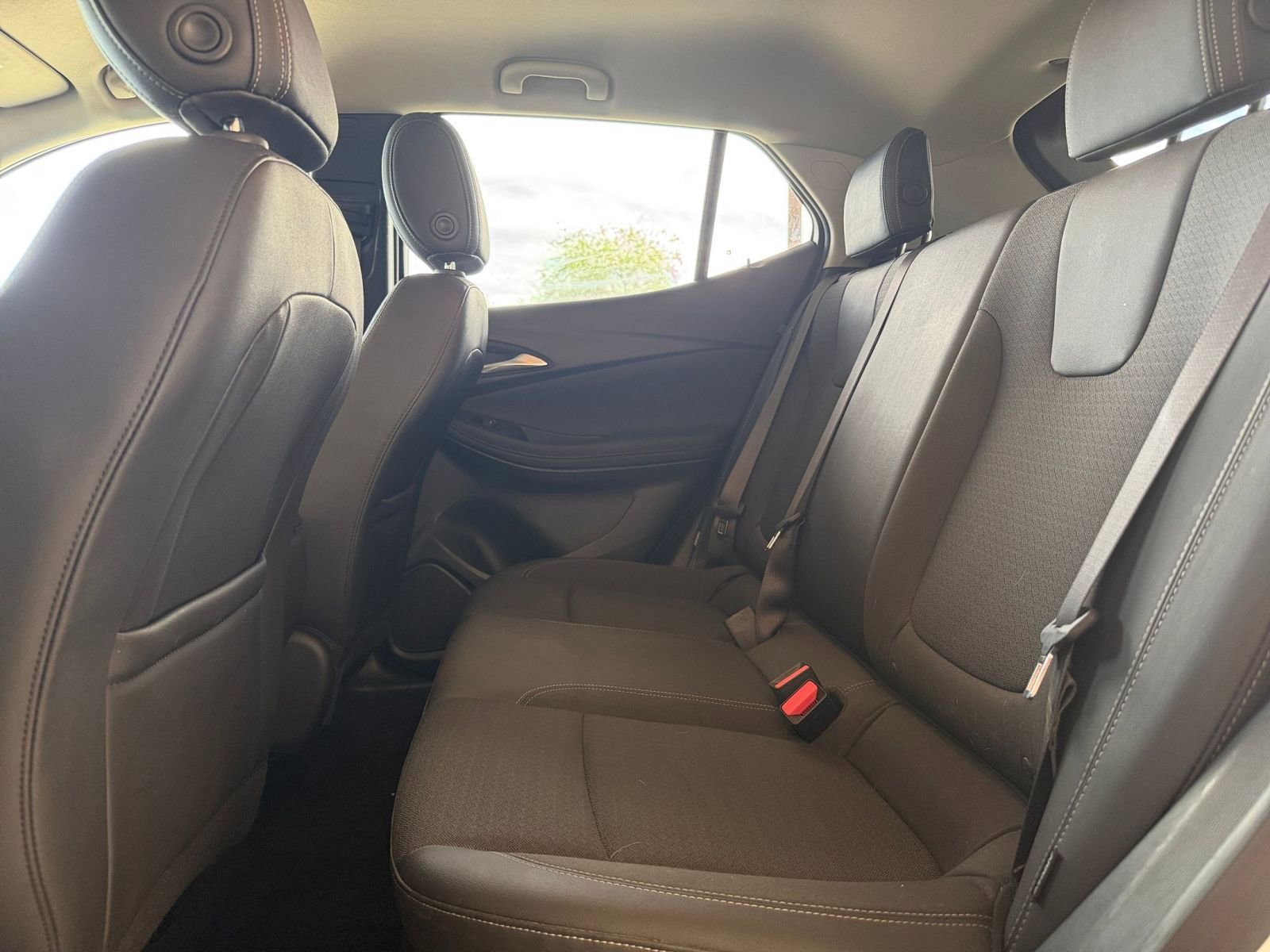 Used 2025 Buick Encore GX Preferred image 24