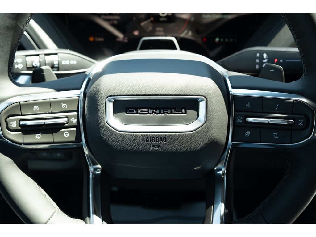 New 2026 GMC Yukon Denali w/ Denali Reserve Package AWD/4WD image 18