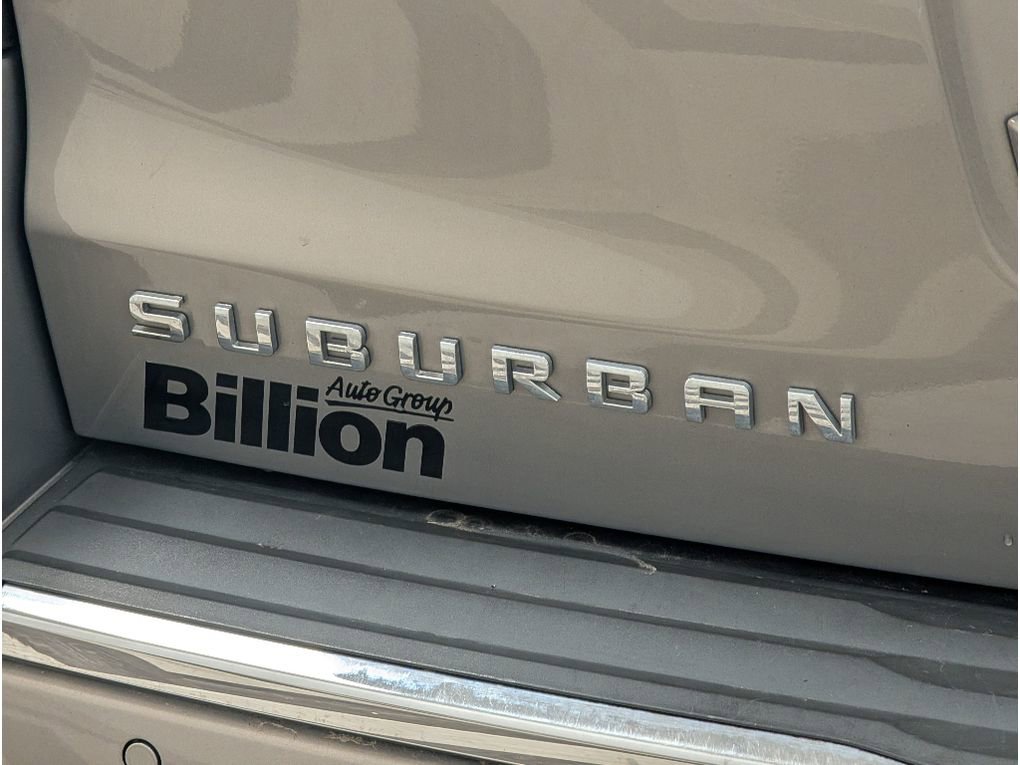 Used 2017 Chevrolet Suburban Premier image 5