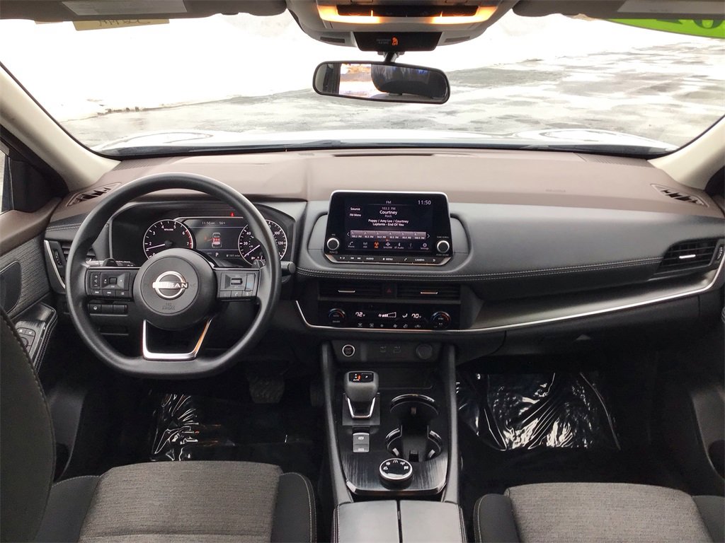 Used 2023 Nissan Rogue SV image 21