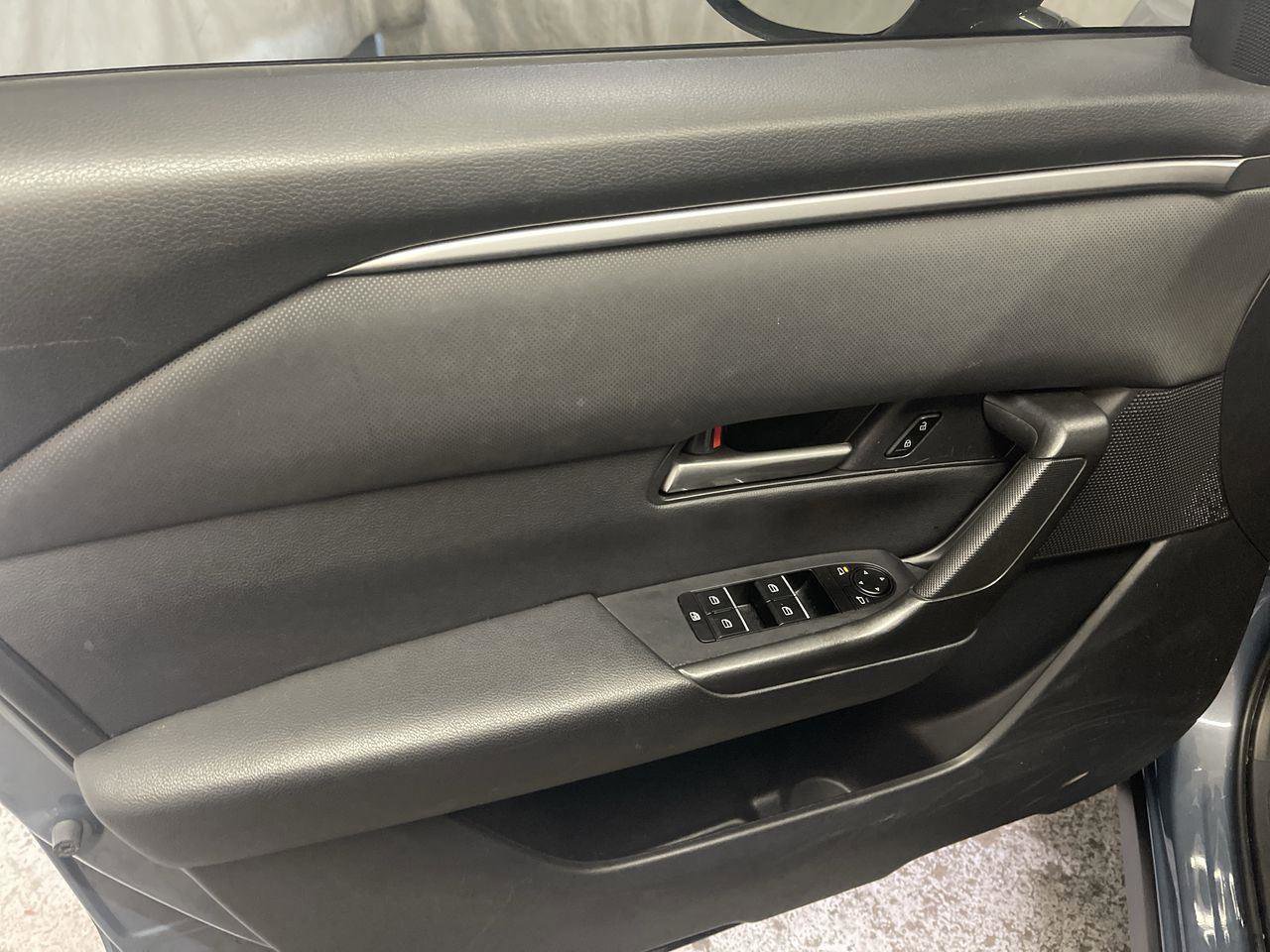 Used 2023 MAZDA CX-50 2.5 S w/ Preferred Plus Pkg image 13