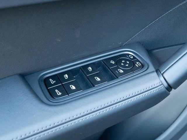 New 2026 Porsche Cayenne GTS image 16