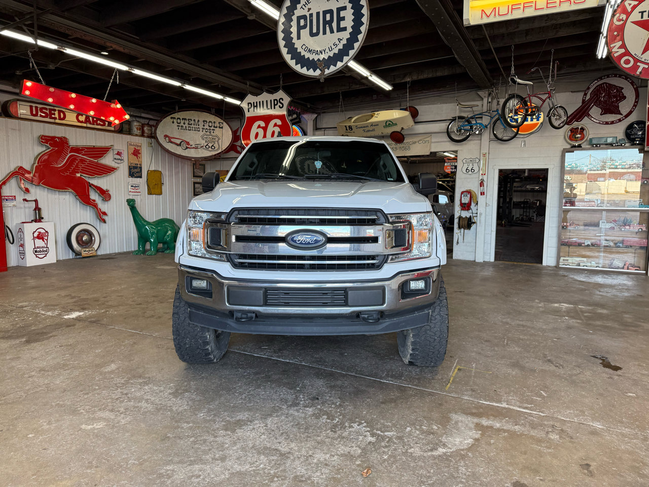 Used 2019 Ford F150 XLT image 8