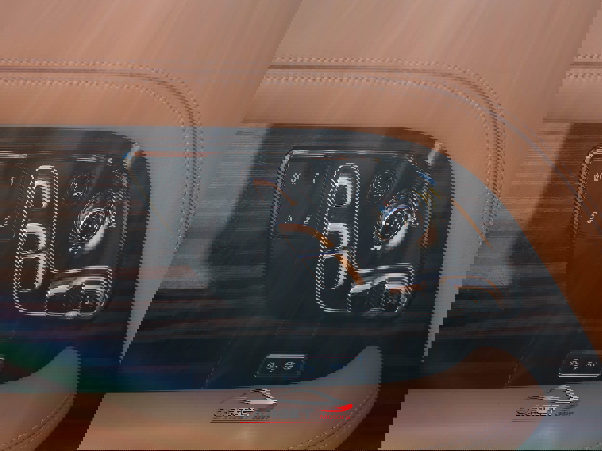 Used 2019 Land Rover Range Rover Autobiography image 41