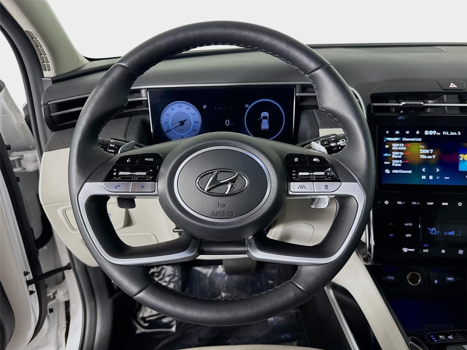 Certified 2024 Hyundai Tucson Limited FWD image 12