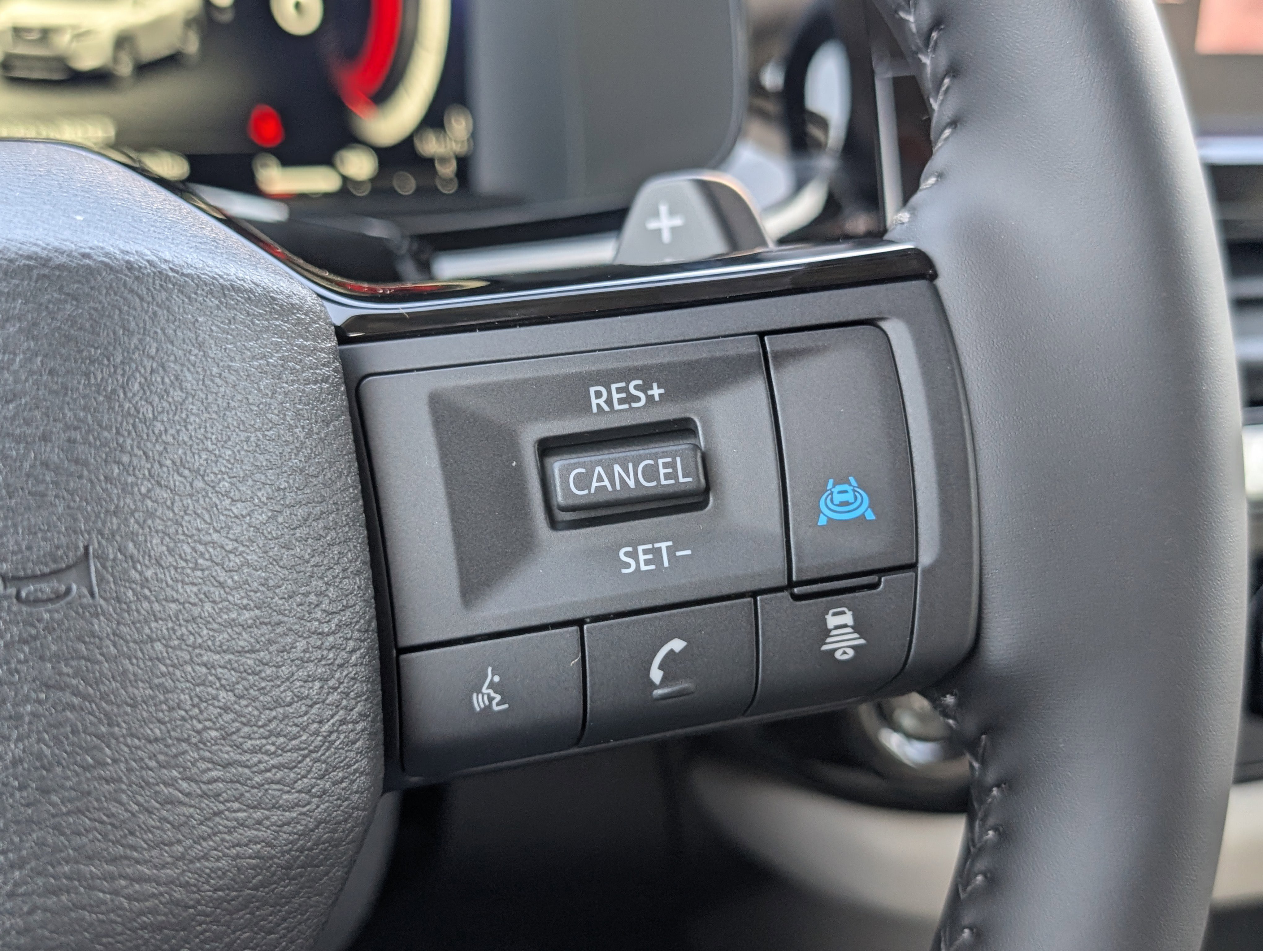 New 2026 Nissan Pathfinder SL FWD image 14