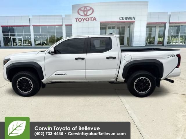 Certified 2024 Toyota Tacoma TRD Off-Road w/ TRD Off Road Upgrade Package AWD/4WD image 11