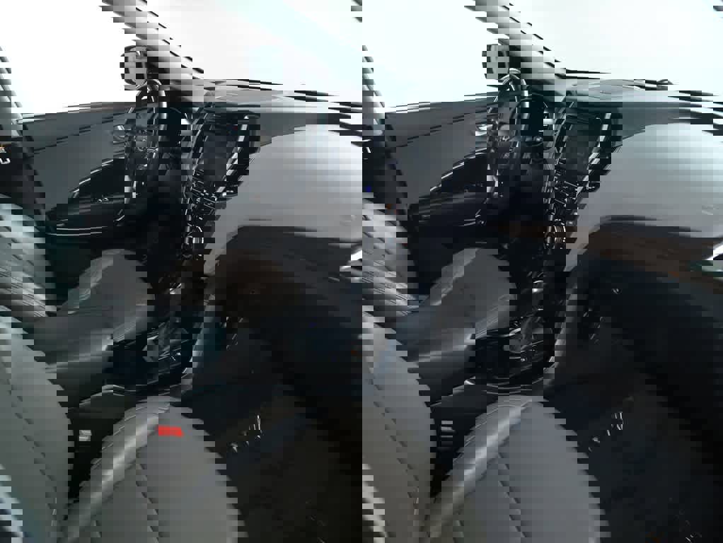 Used 2017 Hyundai Santa Fe Sport w/ Cargo Package image 39