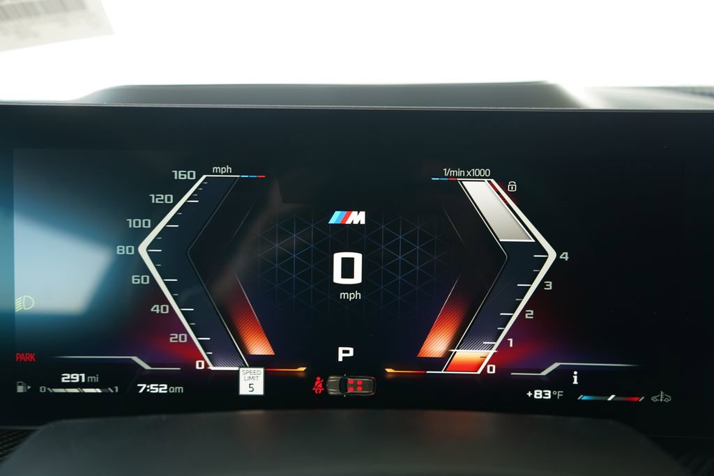 New 2026 BMW X7 M60i w/ Climate Comfort Package image 13