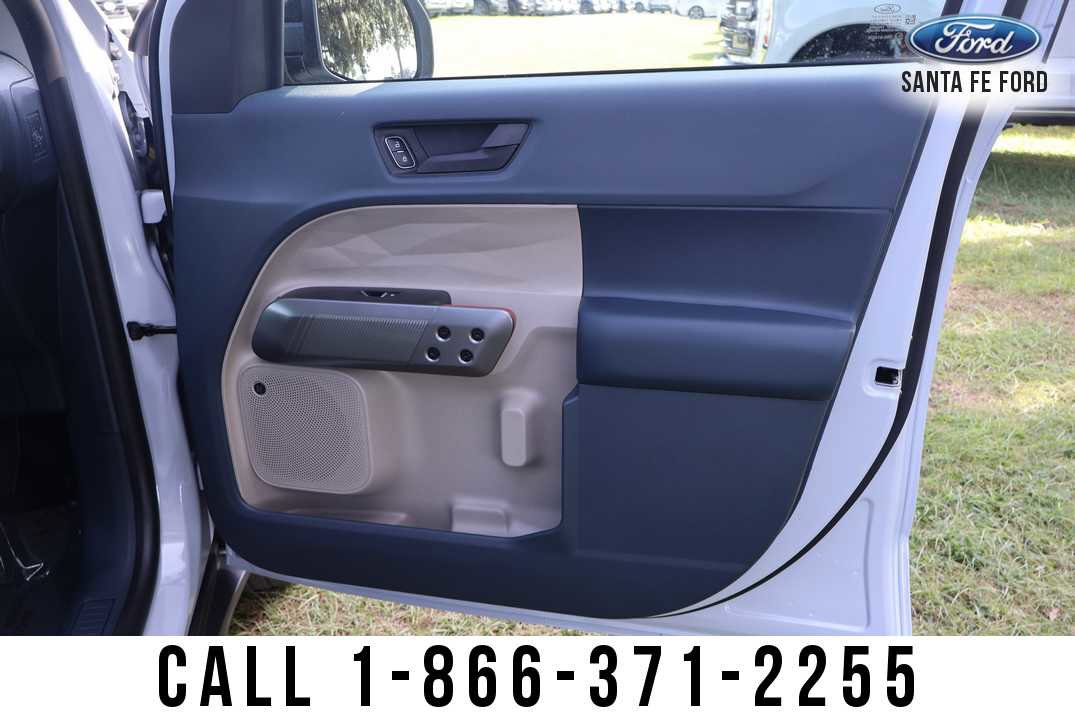 New 2025 Ford Maverick Lariat w/ 4K Tow Package image 32