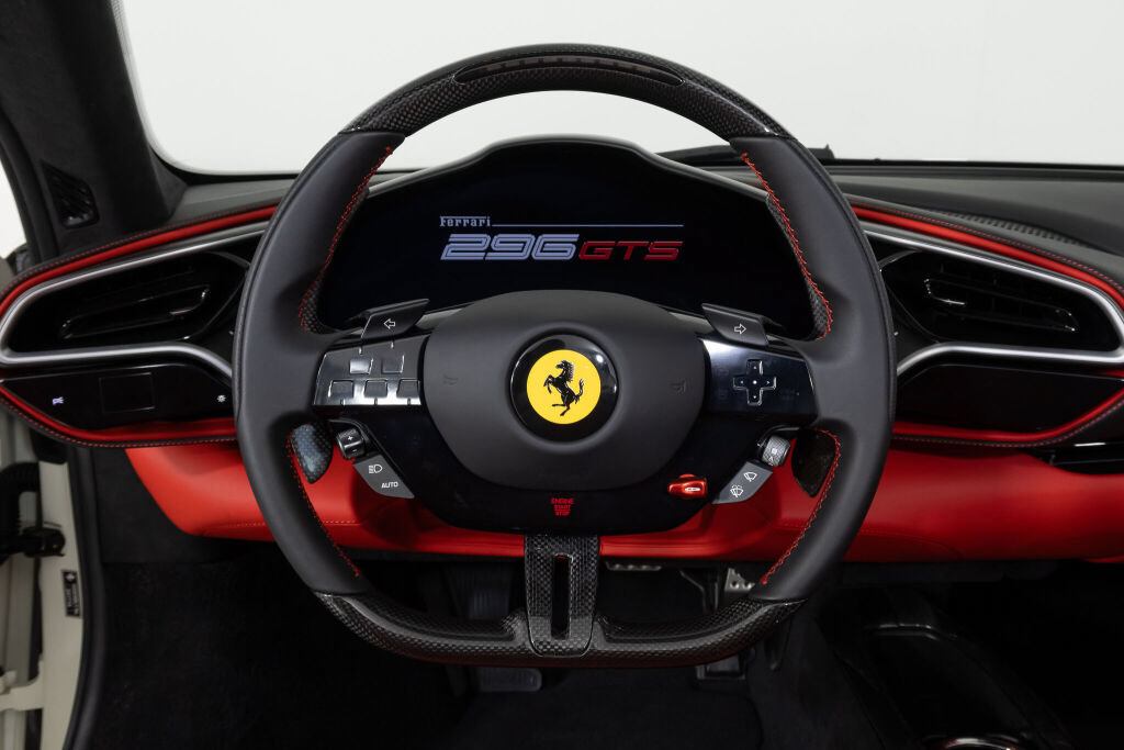 Used 2025 Ferrari 296 GTS RWD image 32