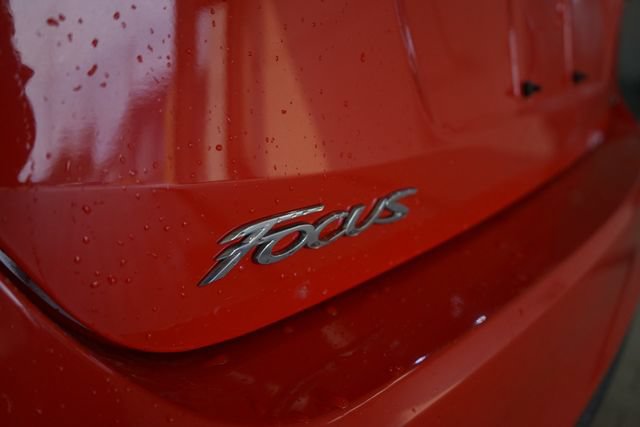 Certified 2017 Ford Focus SE w/ Cold Weather Package FWD image 13