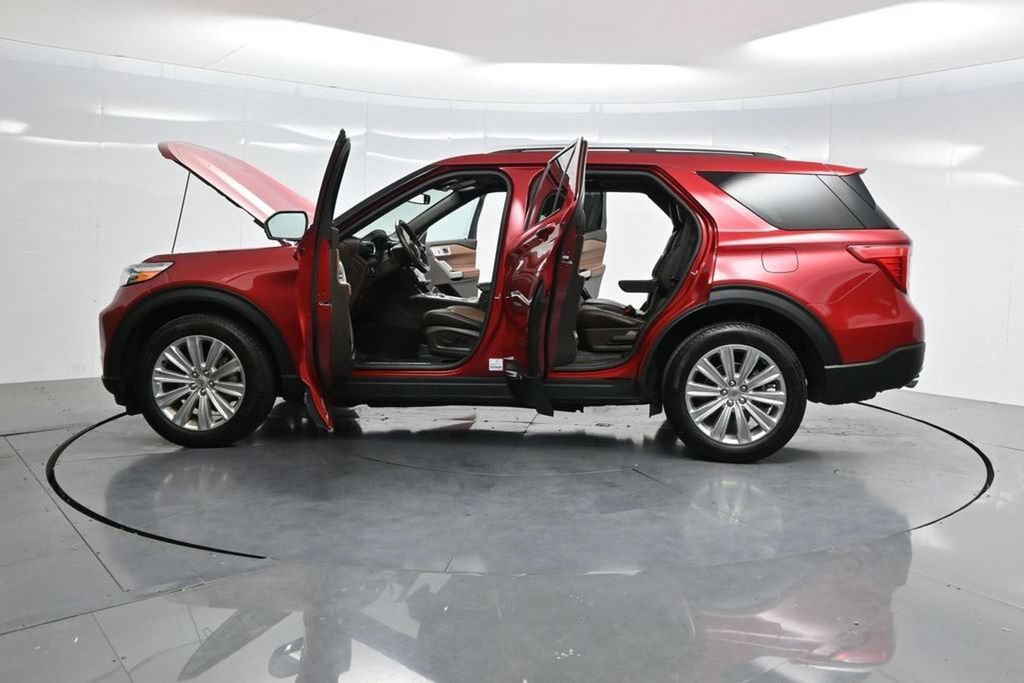 Used 2024 Ford Explorer King Ranch w/ Technology Package AWD/4WD image 51