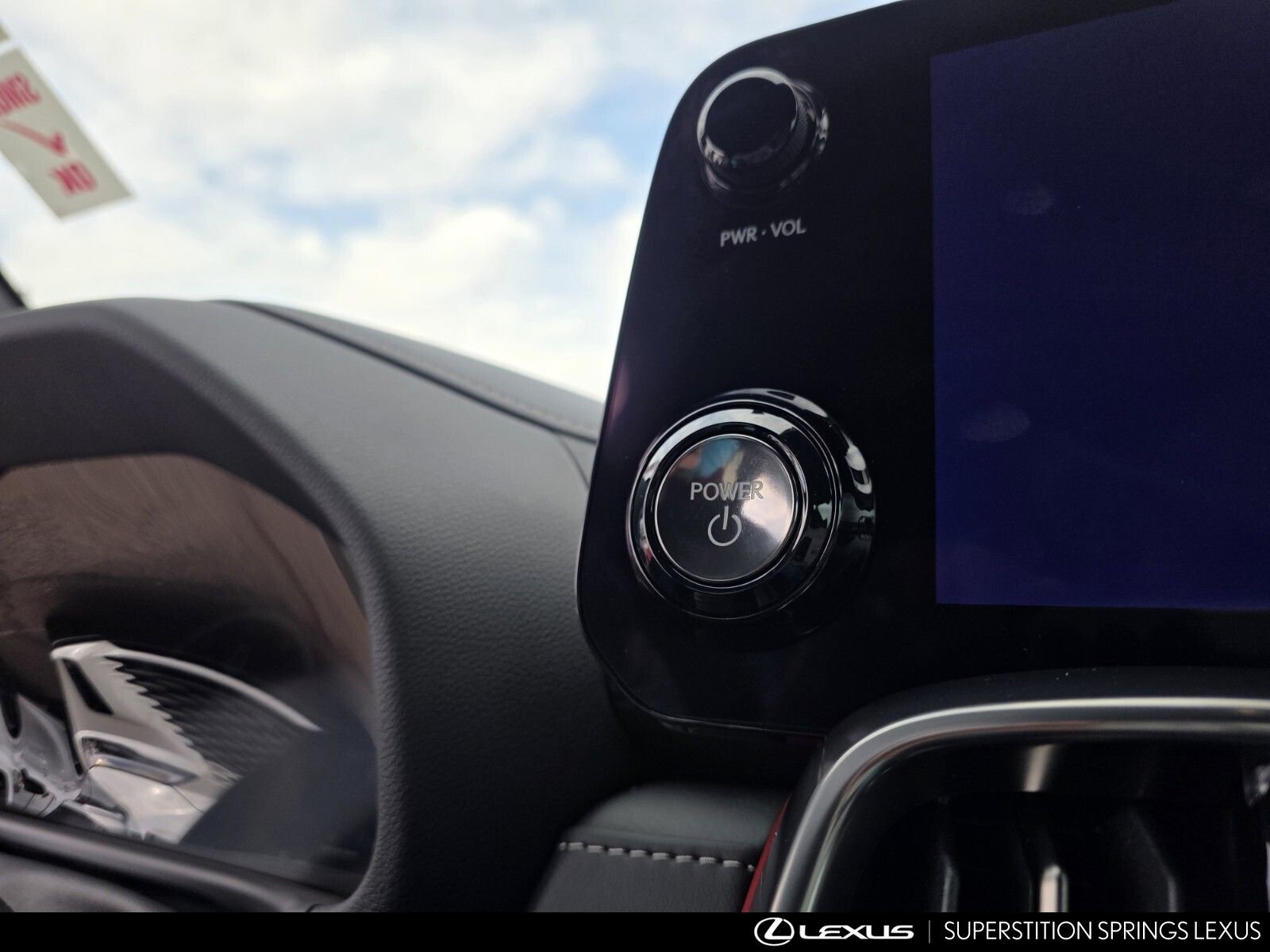 Certified 2025 Lexus LX 700h F Sport w/ Accessory Package (Z1) image 22