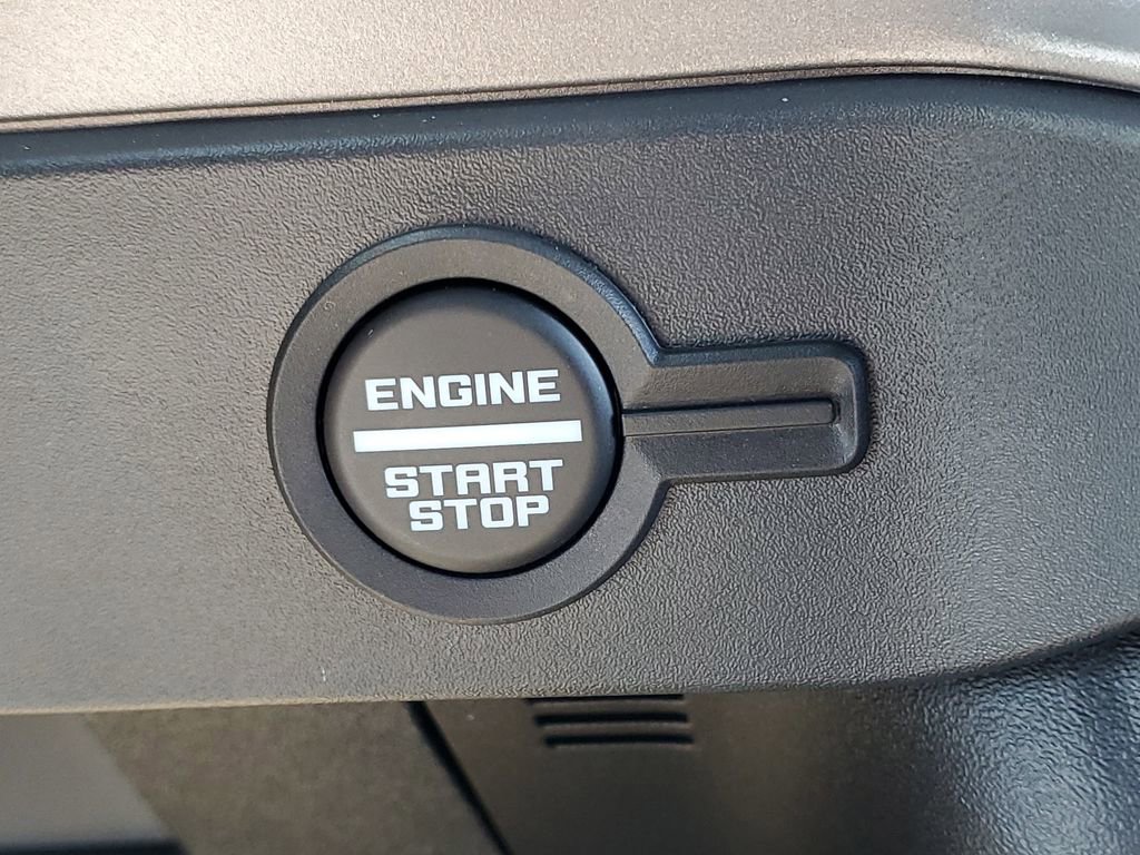 New 2026 Ford Bronco Outer Banks image 14