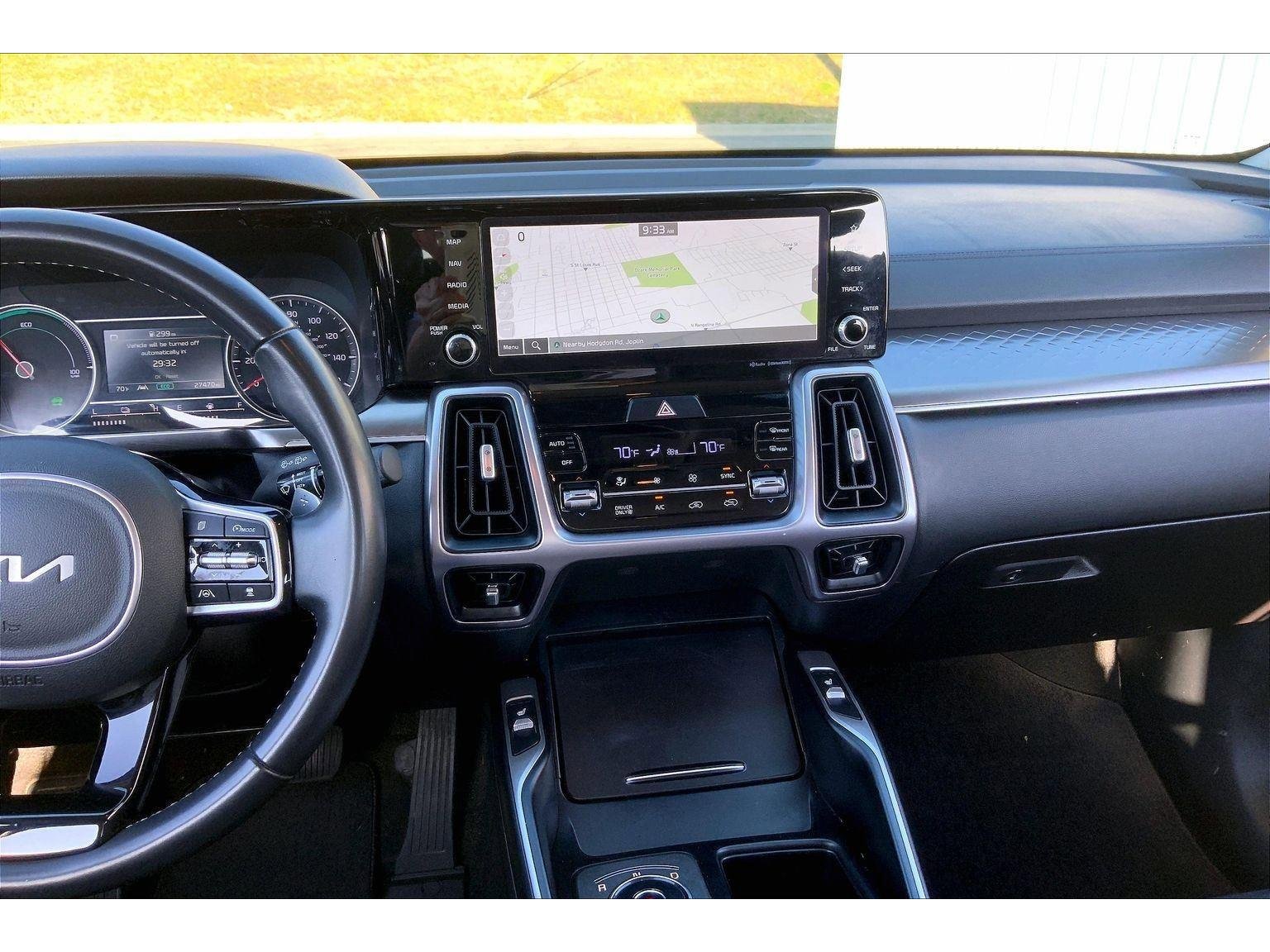 Used 2024 Kia Sorento EX AWD/4WD image 6