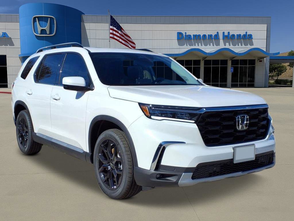 New 2025 Honda Pilot Touring image 5